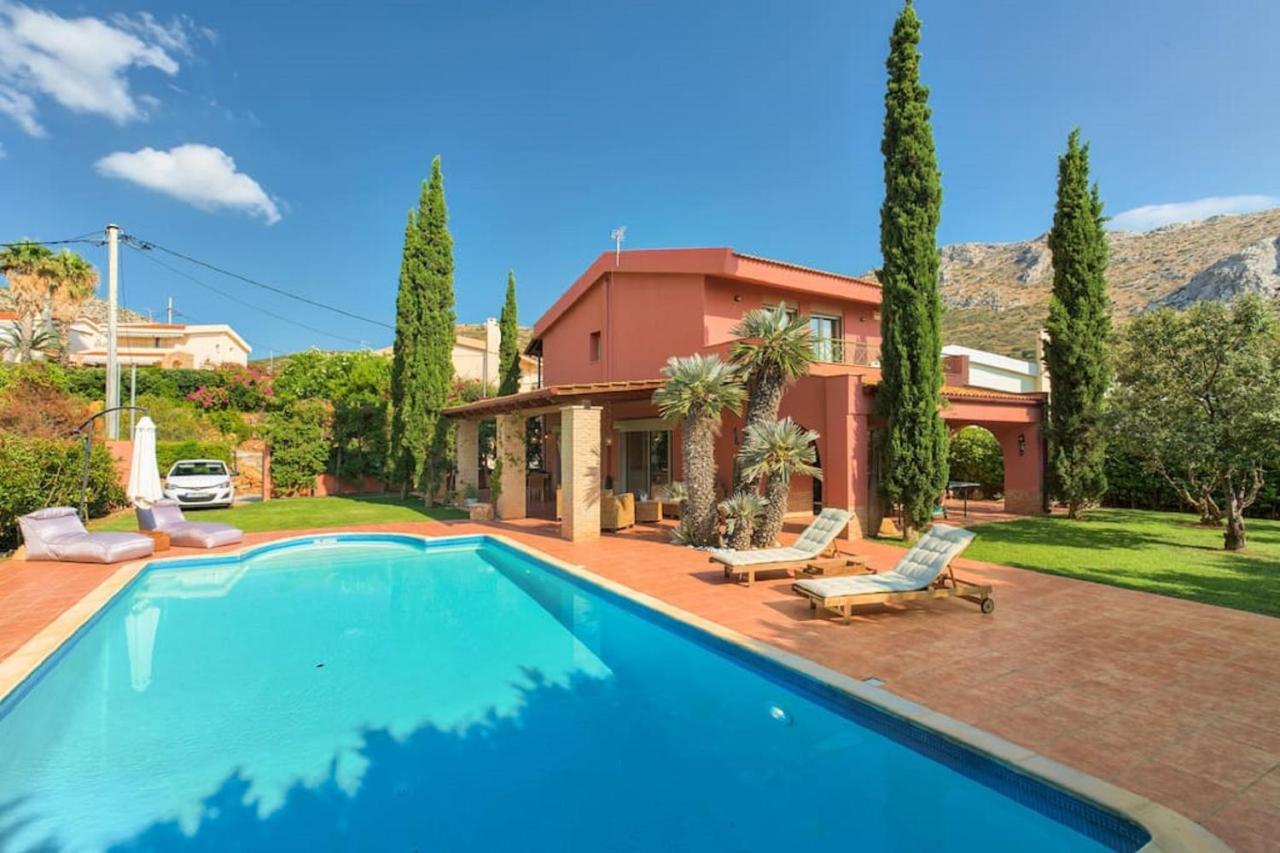 Villa Casa Del Sol With Private Pool Sounion Bagian luar foto